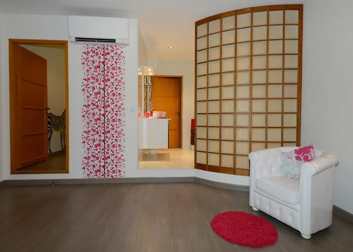 Les étangs Du Moulin D'harcy Pensión 4*